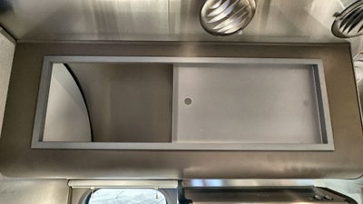 2025 Airstream 16RB Base