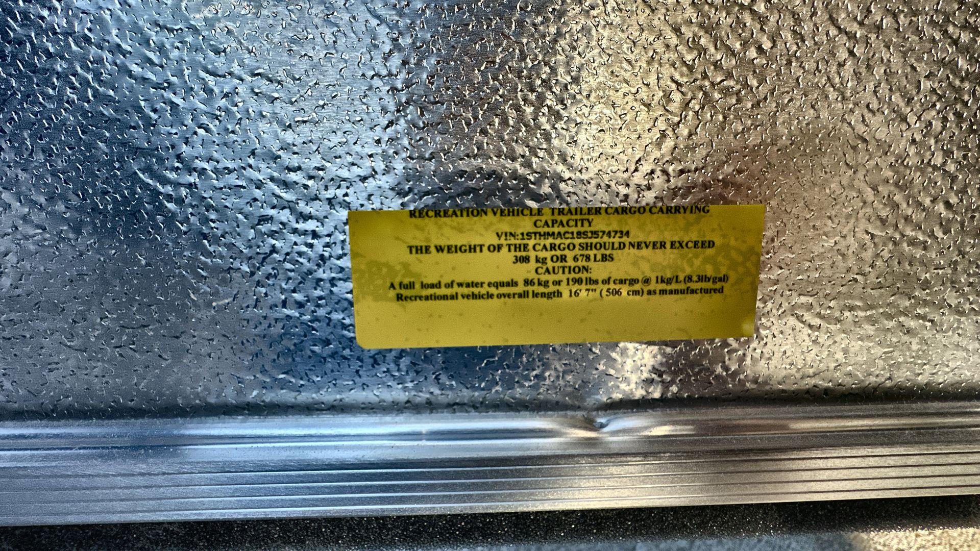 2025 Airstream 16RB Base