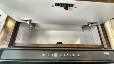 2025 Airstream 27FBQ Base