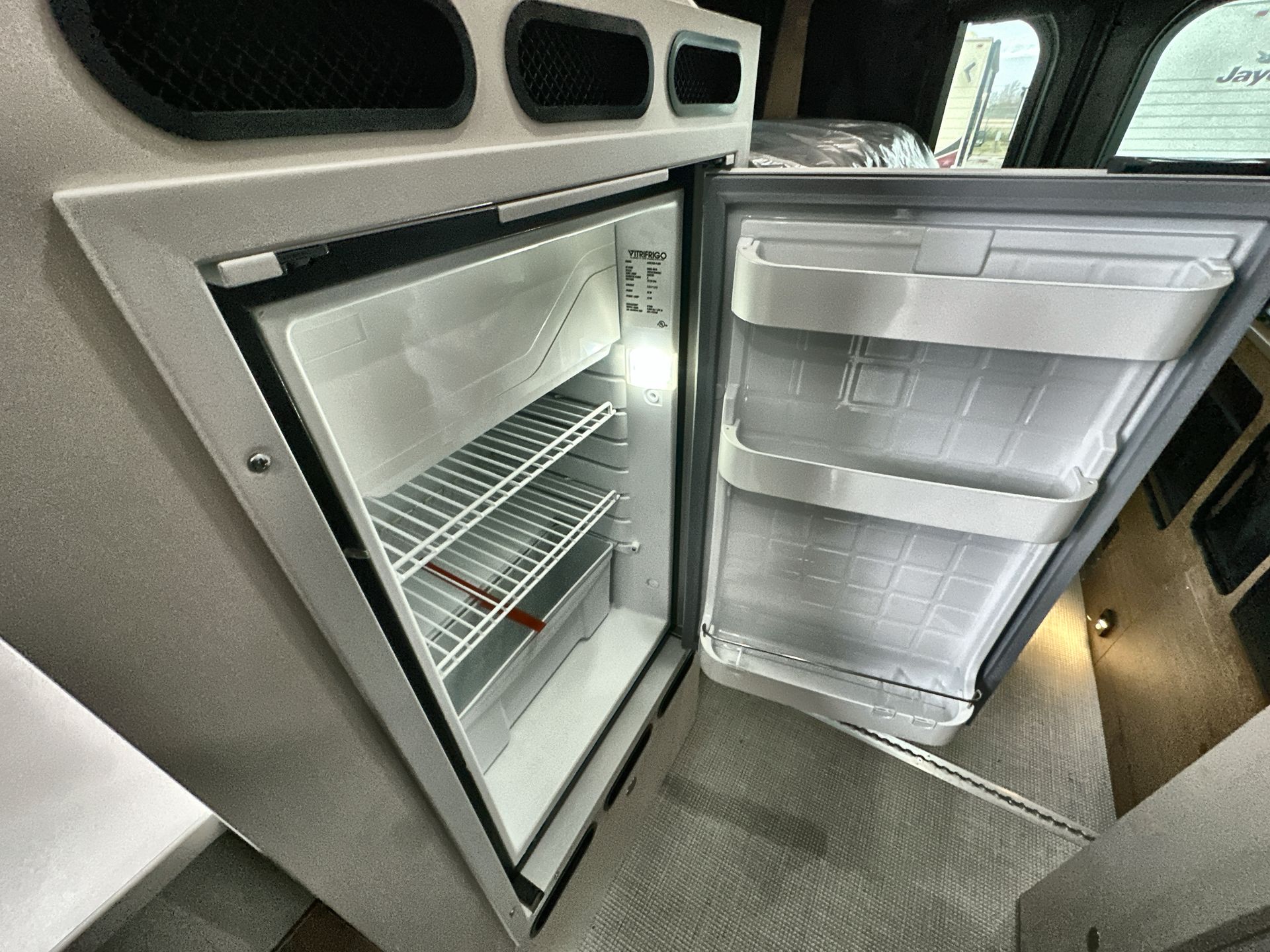 2026 Airstream Rangeline Base