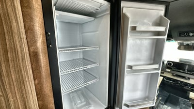 2025 Airstream 24 GT Base