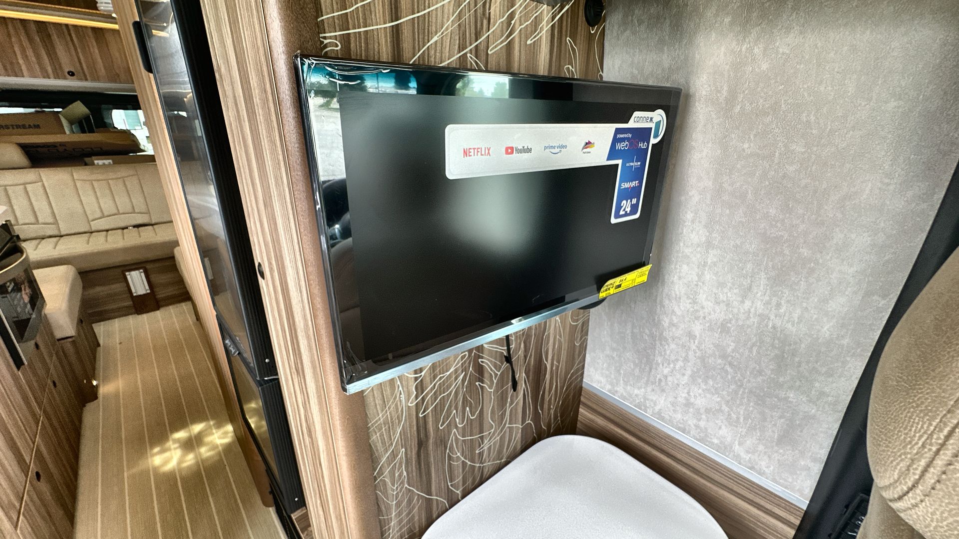 2025 Airstream 24 GT Base