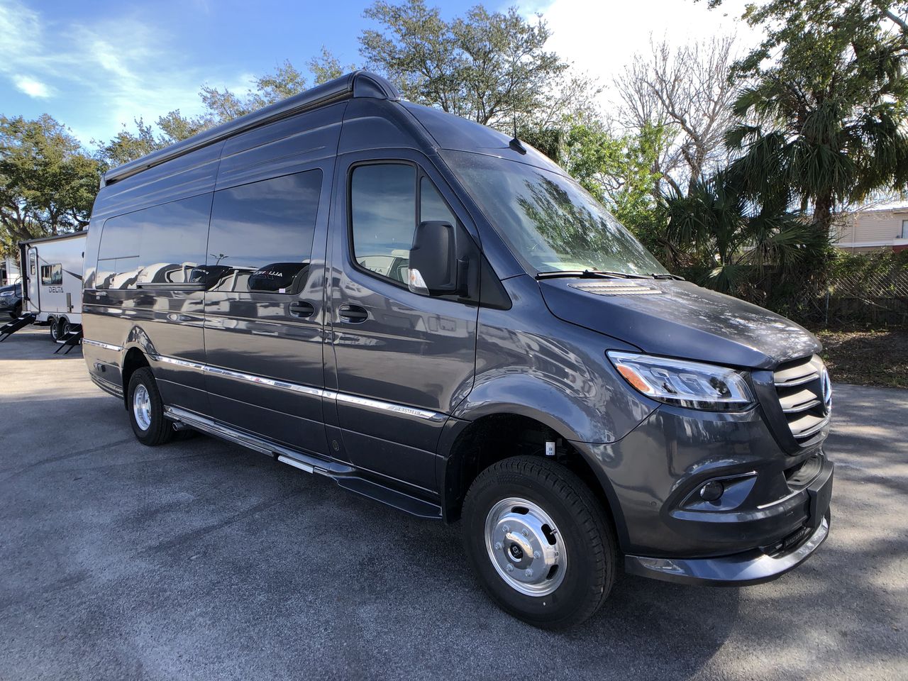 2025 Airstream 24GT Base