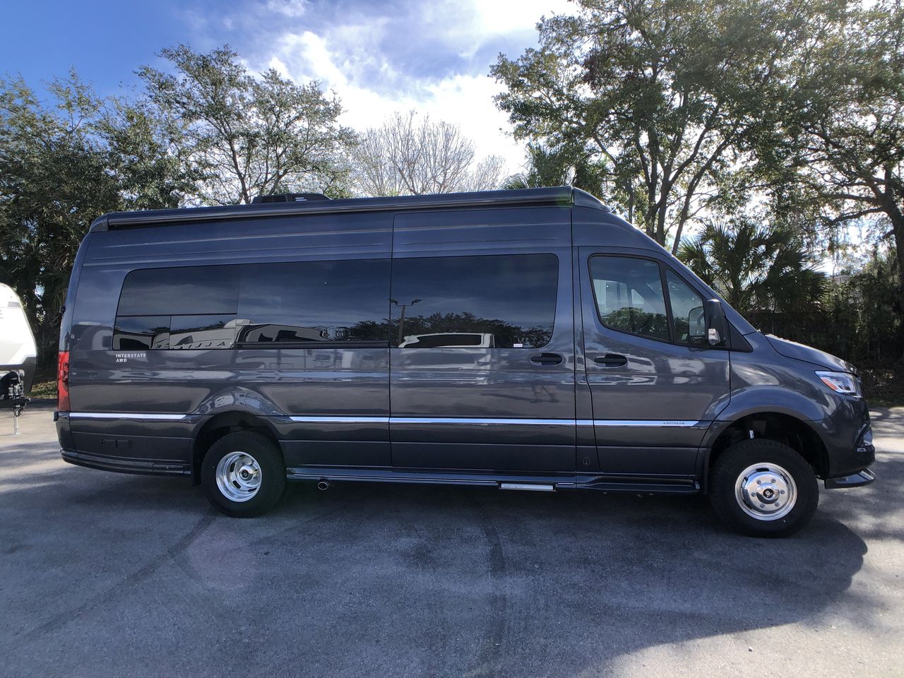 2025 Airstream 24GT Base