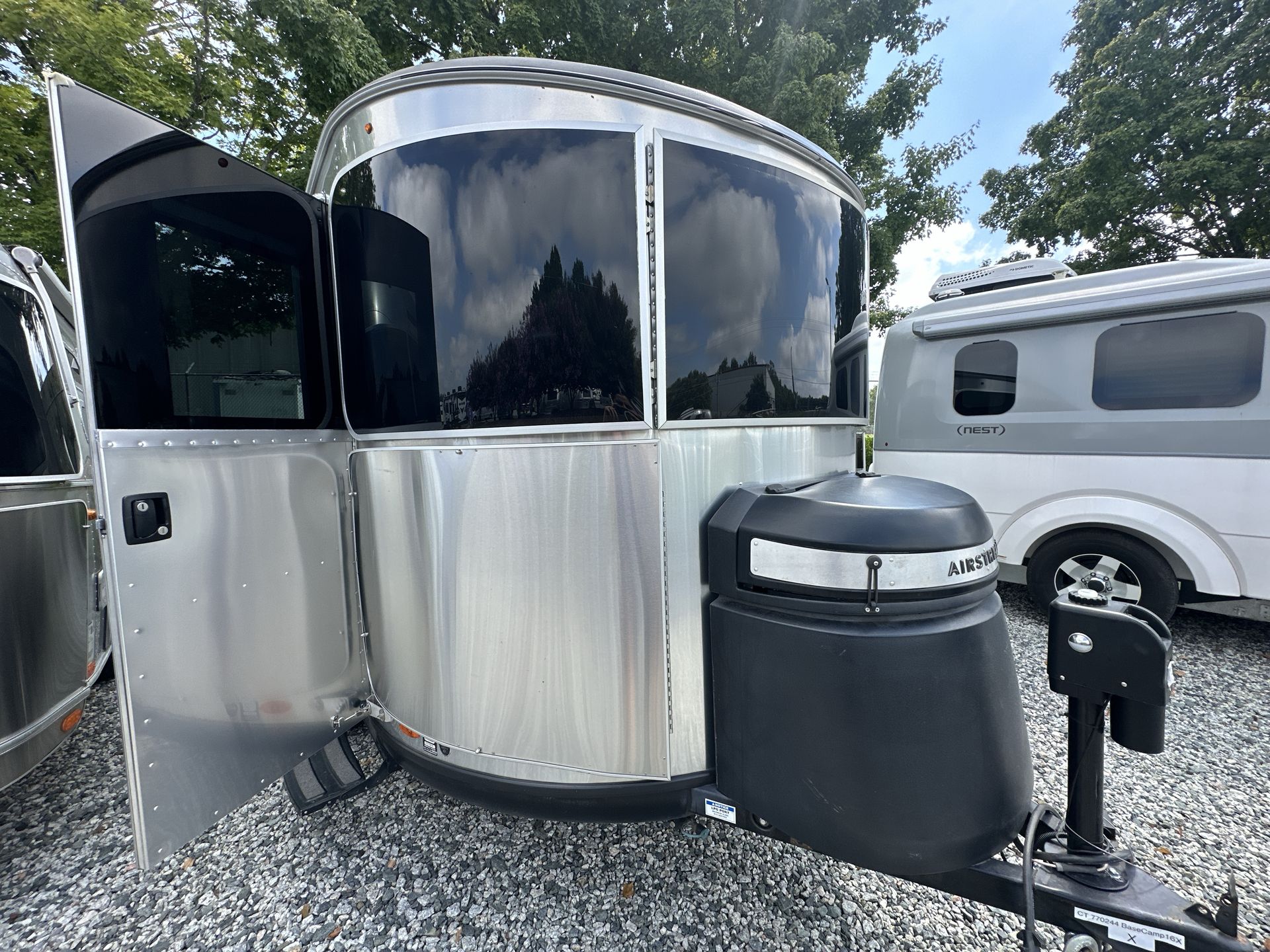 2020 Airstream 16 Base
