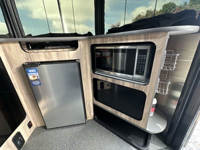 2020 Airstream 16 Base