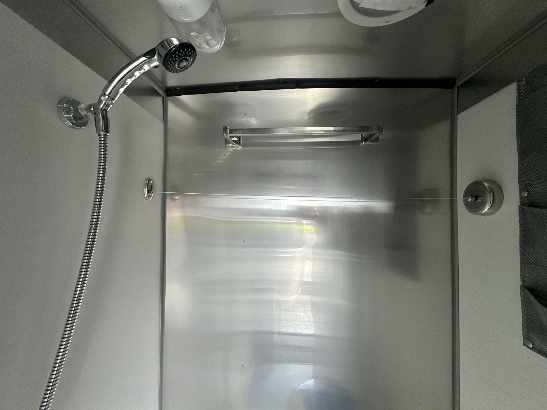 2020 Airstream 16 Base