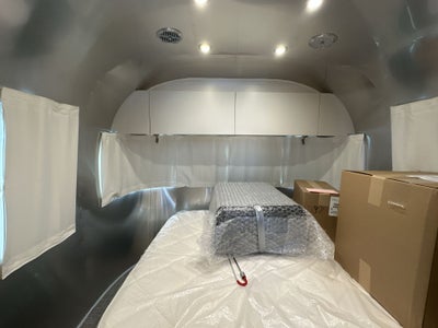 2026 Airstream 25FBQ Base