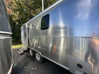 2026 Airstream 25FBQ Base