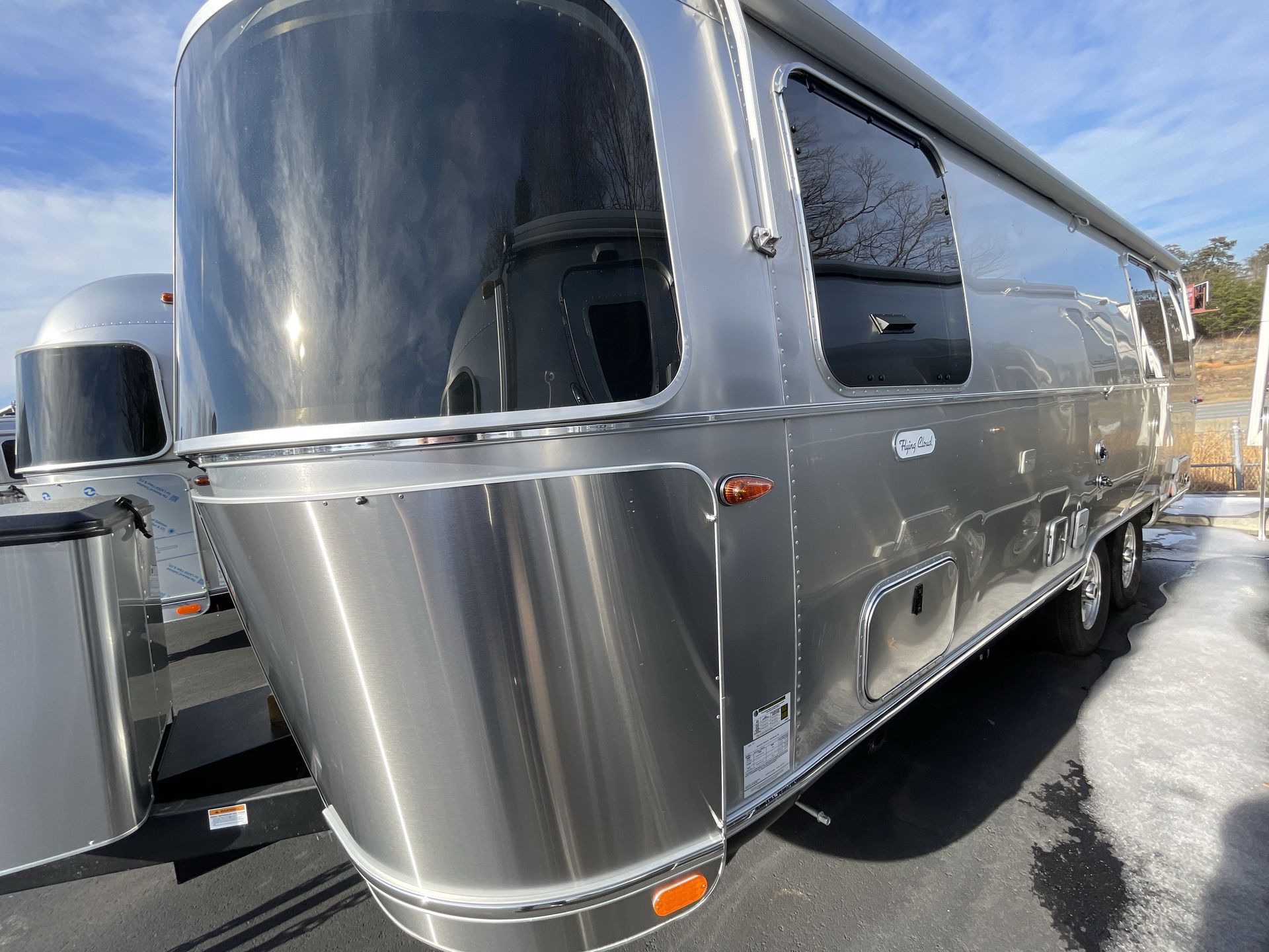 2026 Airstream 25FBT Base