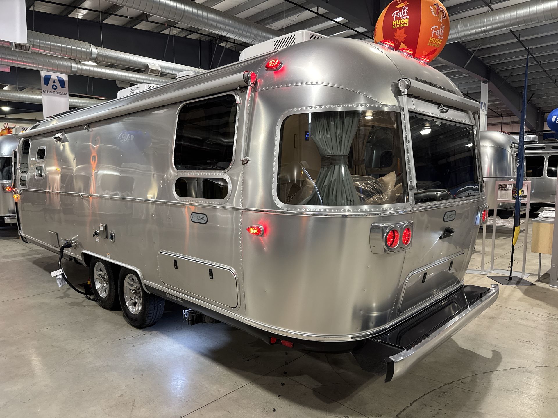 2026 Airstream 28RBT Base