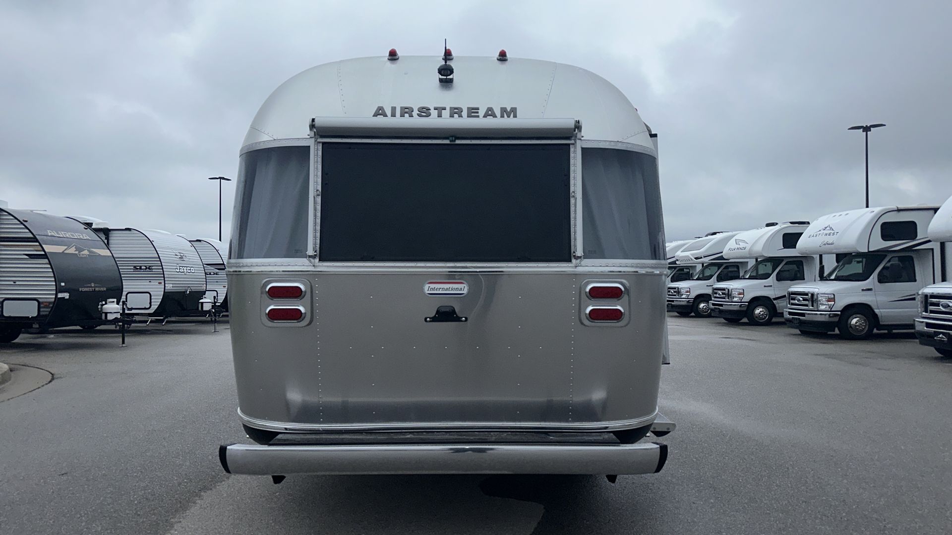 2025 Airstream 25FBT Base