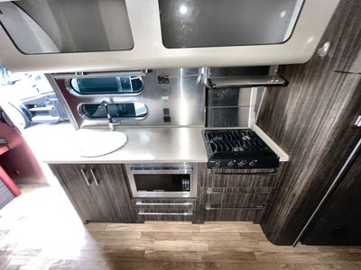 2019 Airstream 30RB Base