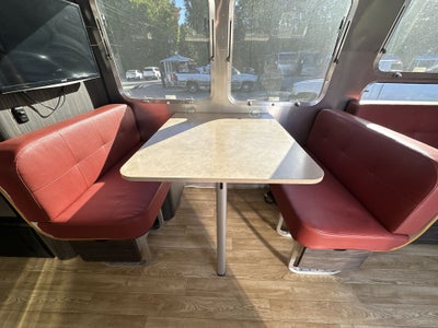 2019 Airstream 30RB Base