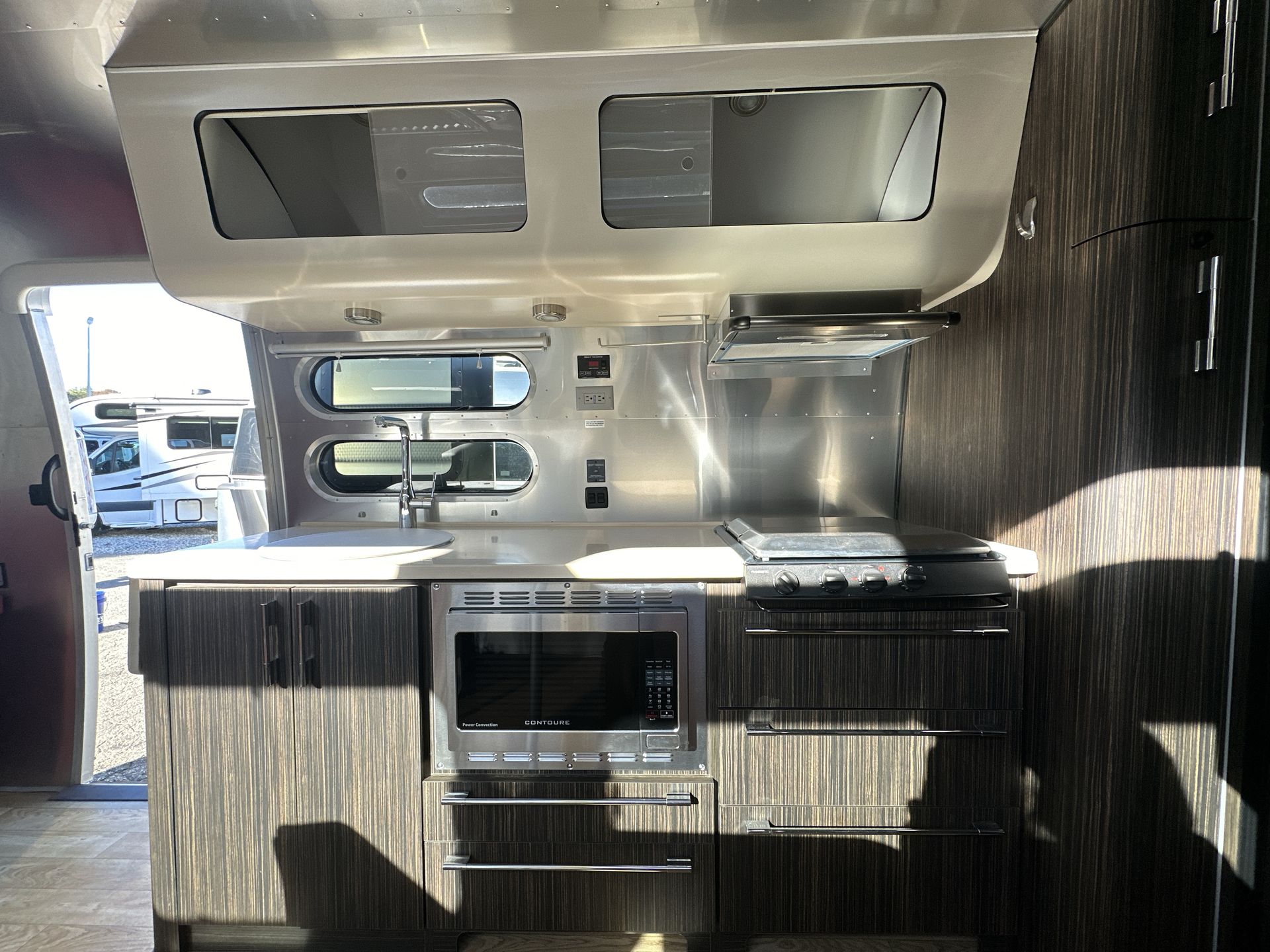 2019 Airstream 30RB Base