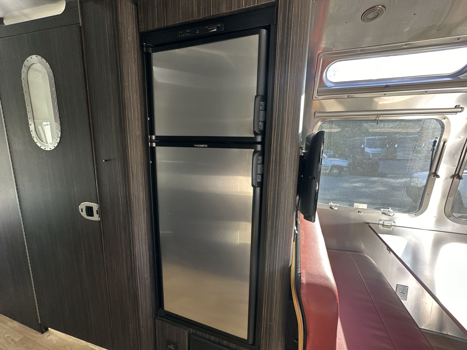 2019 Airstream 30RB Base