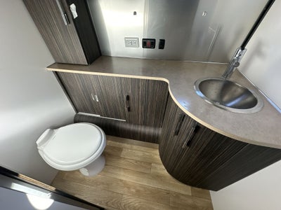 2019 Airstream 30RB Base