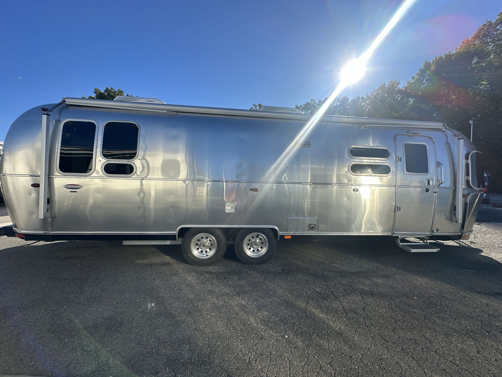 2019 Airstream 30RB Base