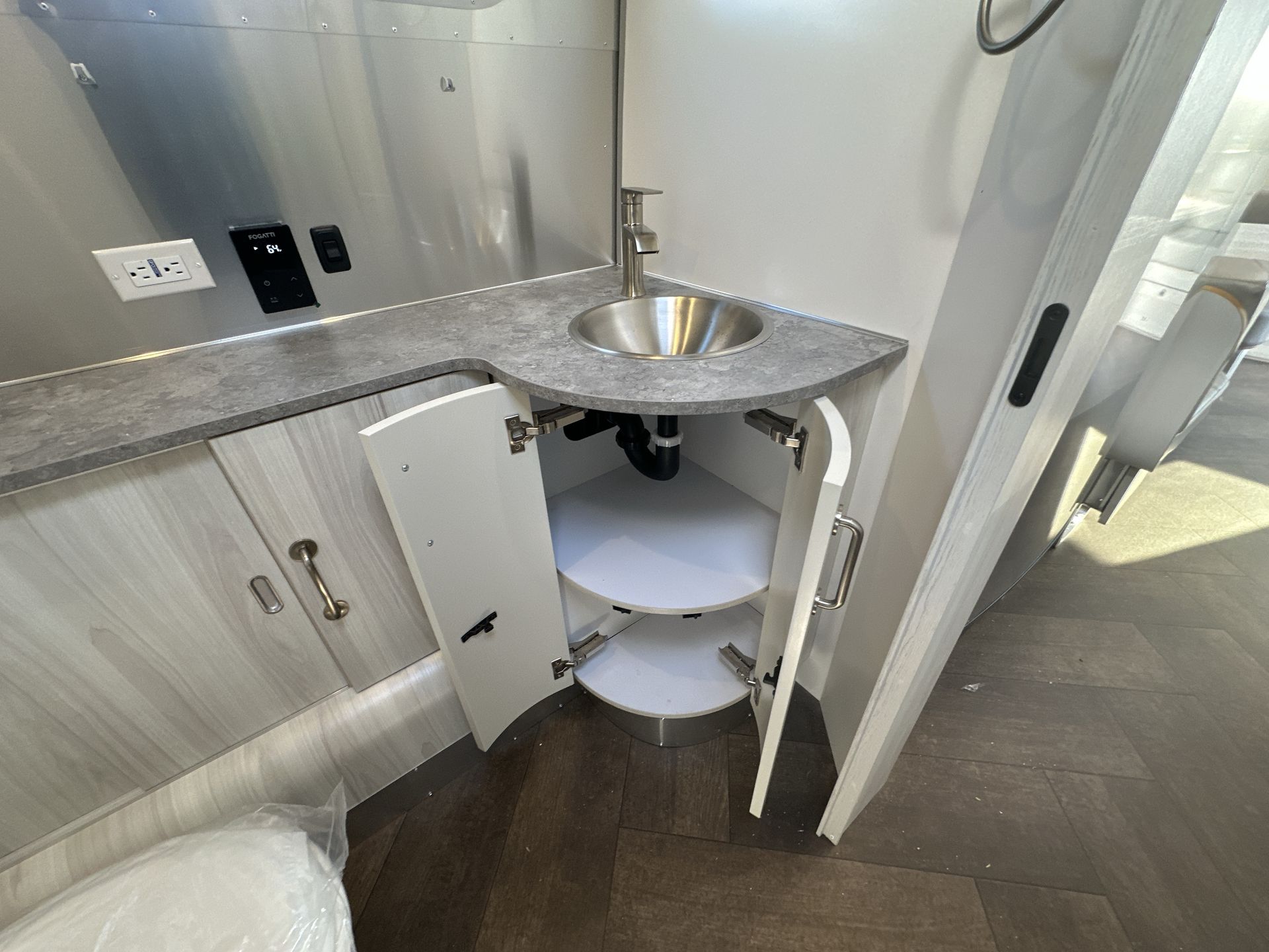 2026 Airstream 30RBQ Base