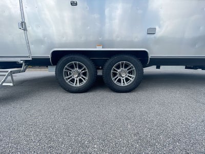 2026 Airstream 25FBQ Base