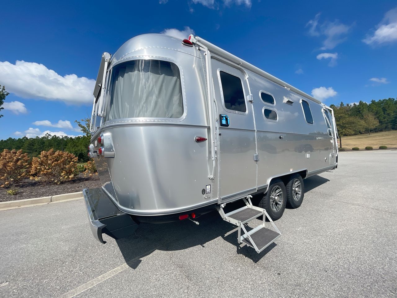2026 Airstream 25FBQ Base