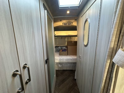 2026 Airstream 27FBQ Base