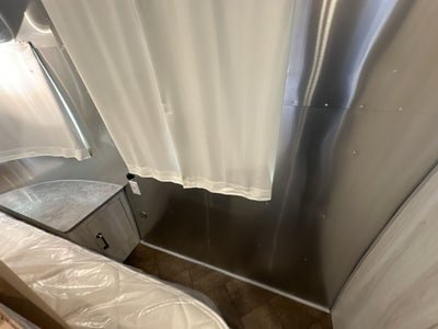 2026 Airstream 27FBQ Base