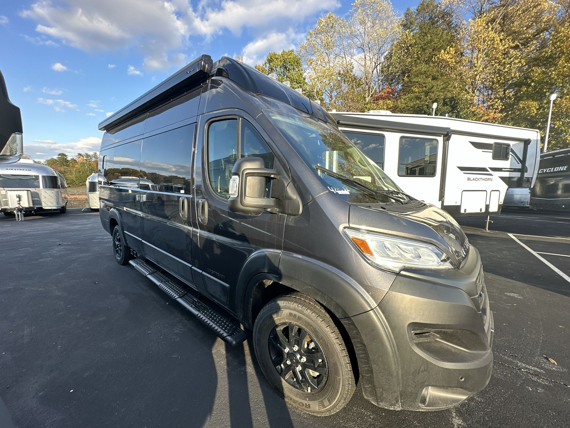2026 Airstream Rangeline Base