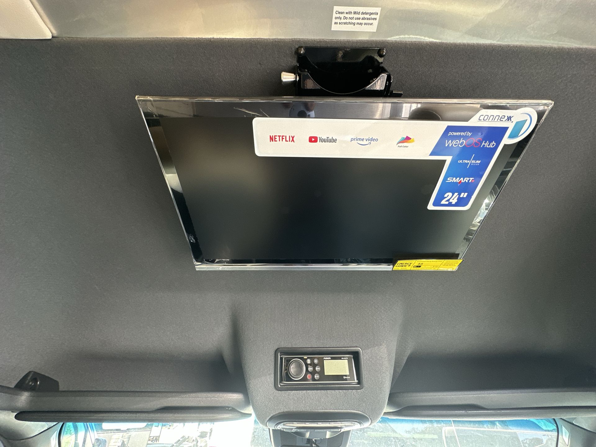 2026 Airstream 24GL 4x2 Passenger Base