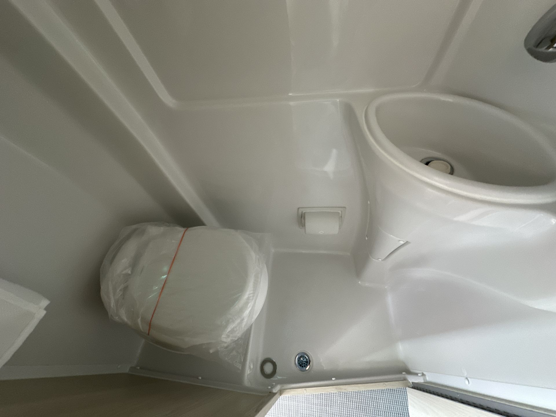 2025 Airstream 24GL Base