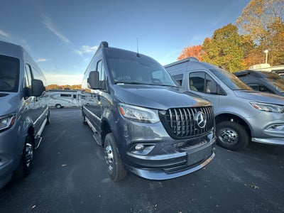 2026 Airstream 24GT Tommy Bahama Base