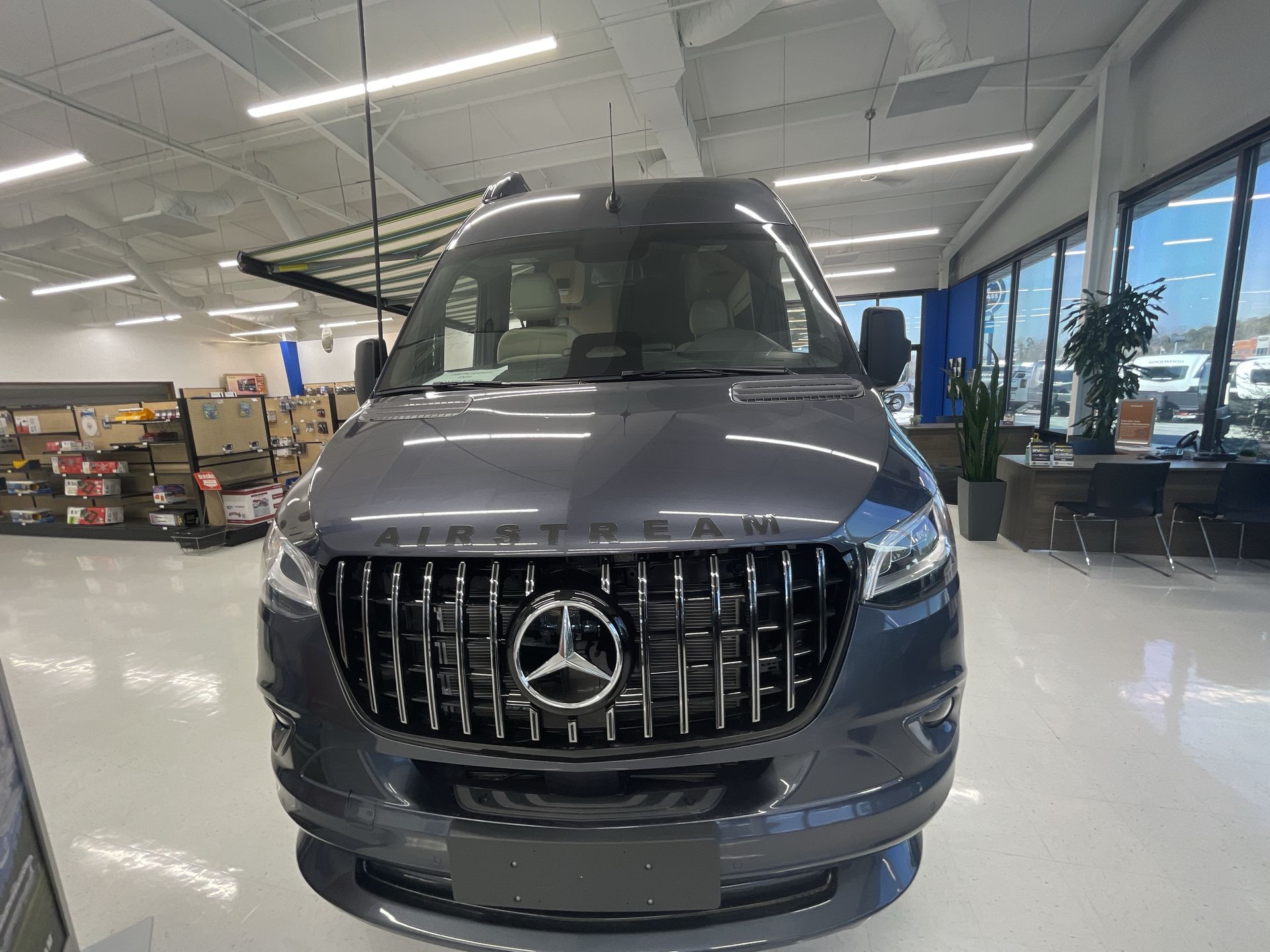 2026 Airstream 24GL Base