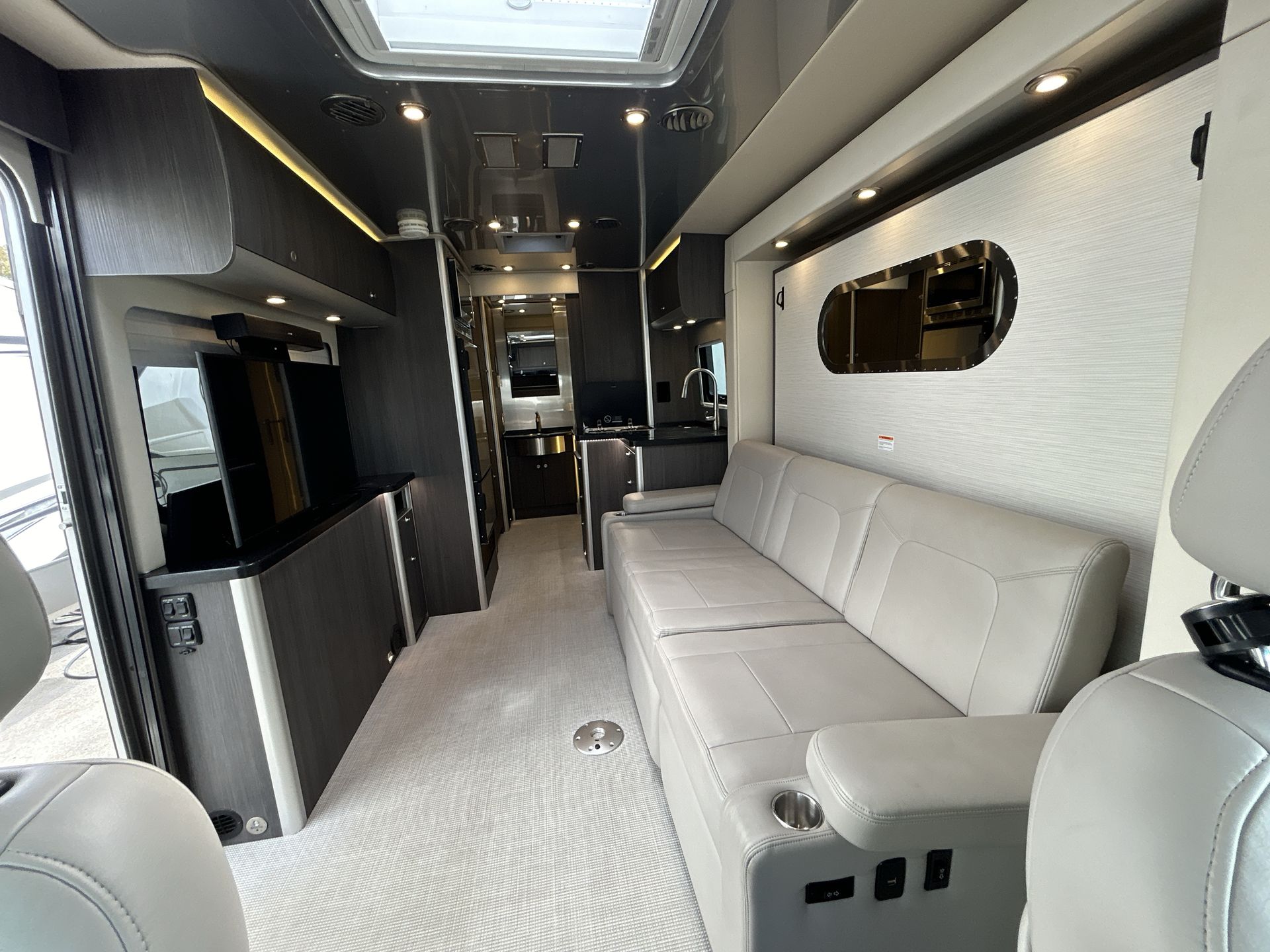 2021 Airstream ALP 24 Base