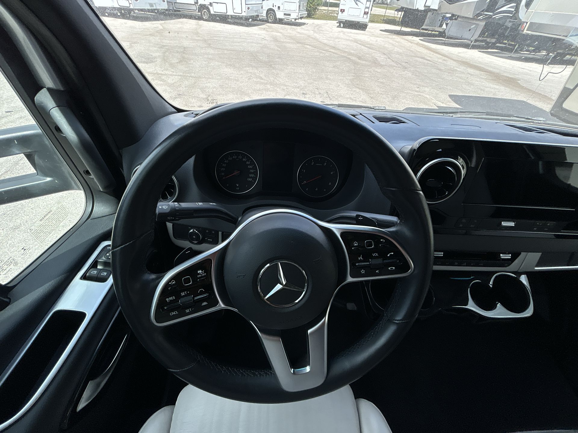 2021 Airstream ALP 24 Base