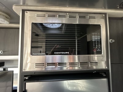 2021 Airstream ALP 24 Base