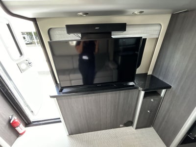 2021 Airstream ALP 24 Base