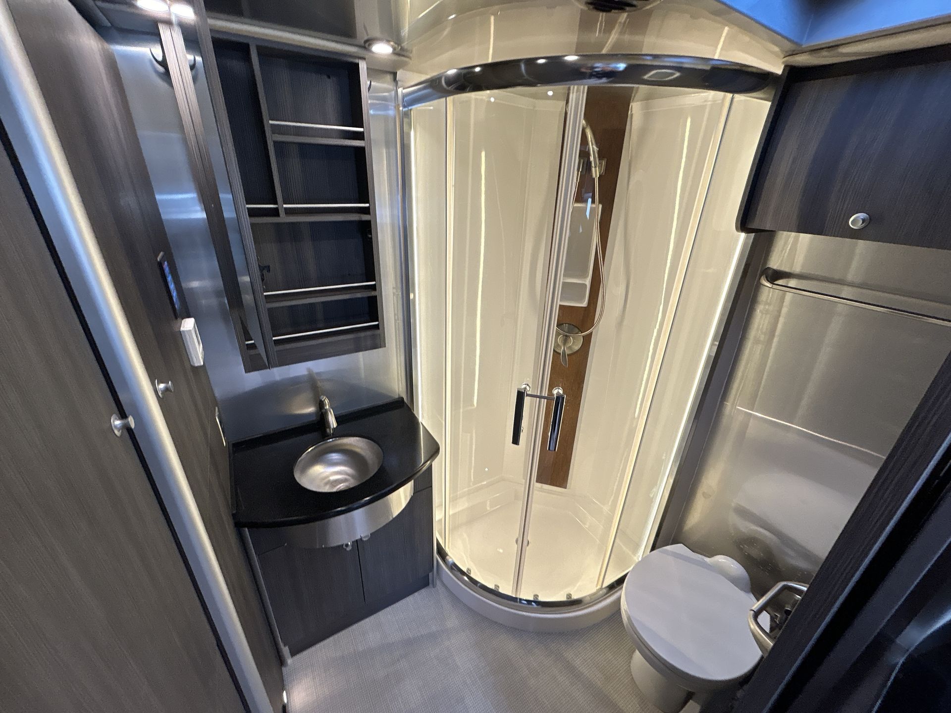 2021 Airstream ALP 24 Base