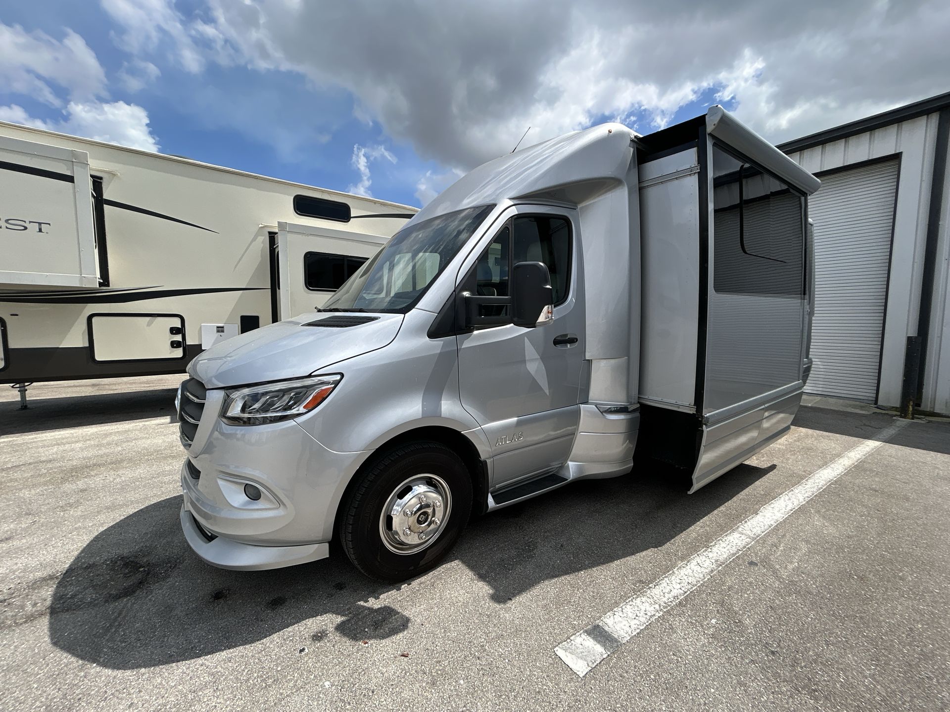 2021 Airstream ALP 24 Base