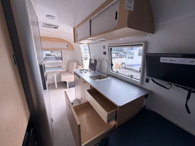 2026 Airstream 22RB Base