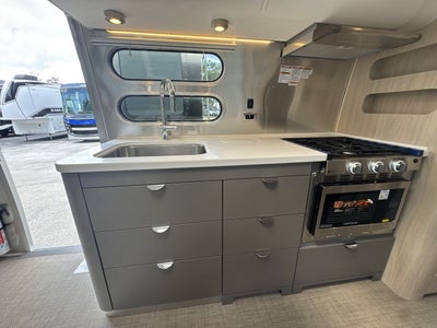 2026 Airstream 30RBT Base