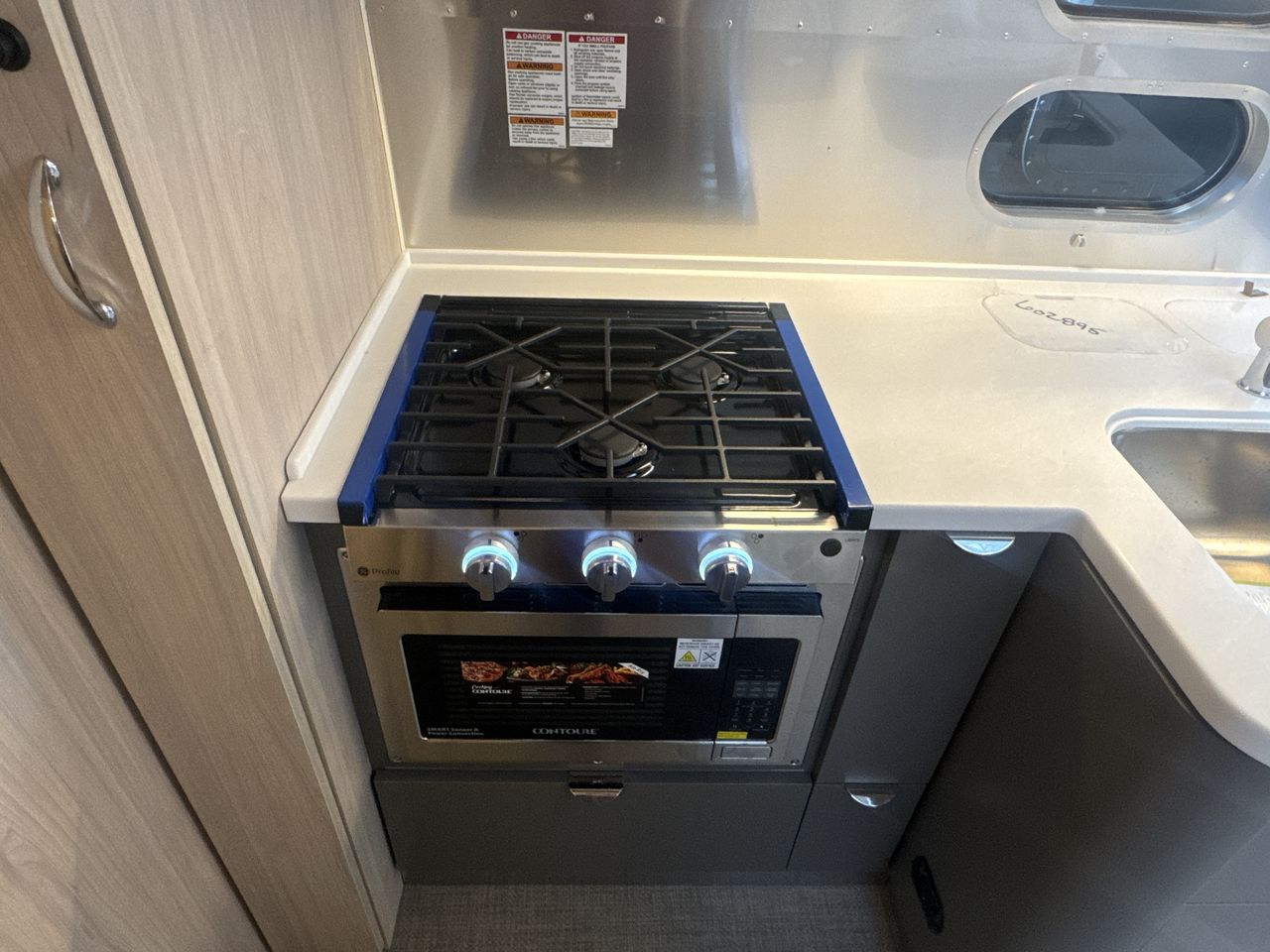 2026 Airstream 25FBQ Base