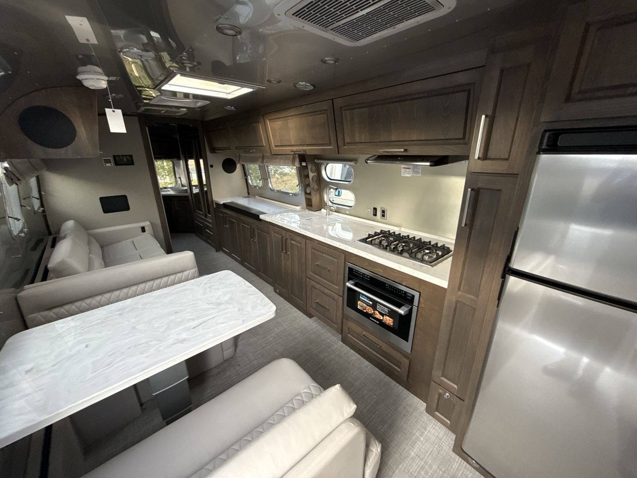 2026 Airstream 33FBT Base