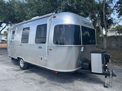 2025 Airstream 22FB Base