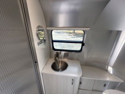 2025 Airstream 22FB Base