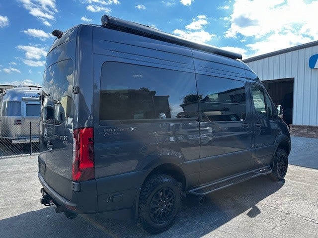 2025 Airstream 19X Base