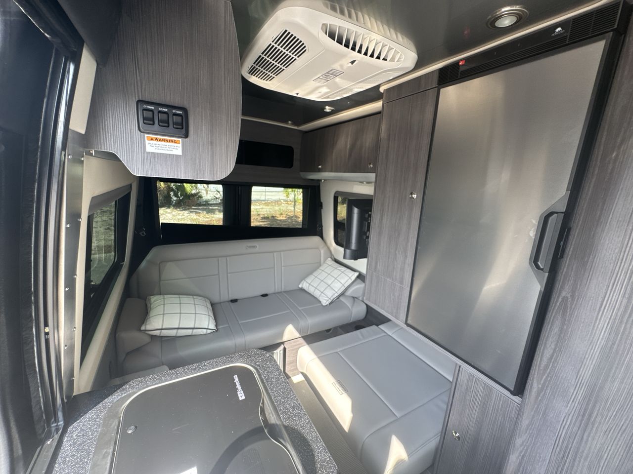 2025 Airstream 19 Base