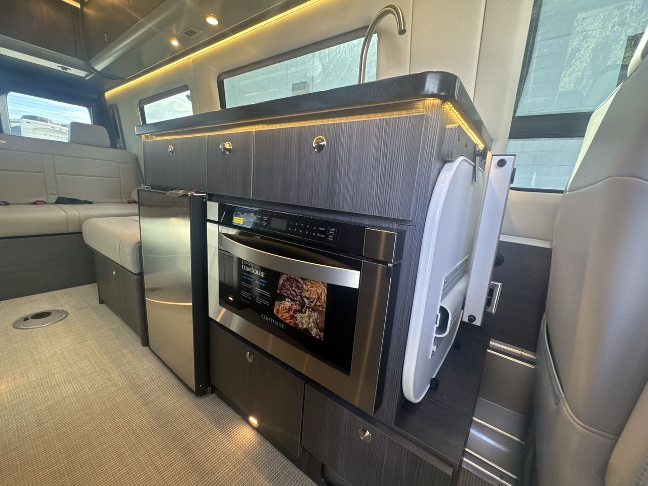 2026 Airstream 24GL Base