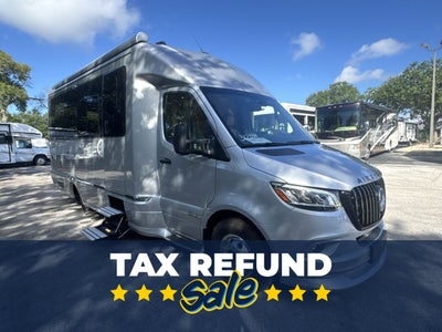 2026 Airstream Murphy Suite Base