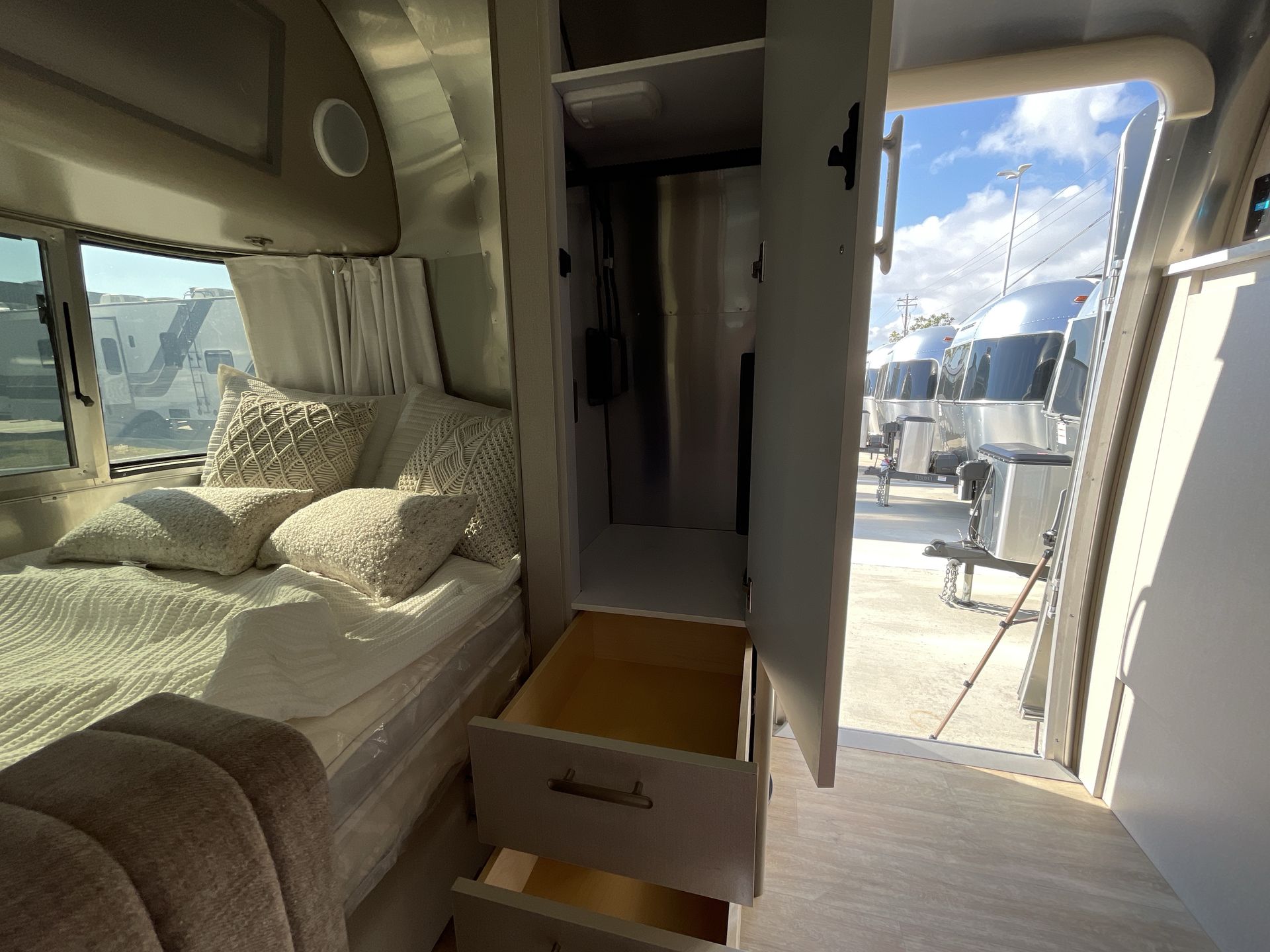 2026 Airstream 20FB Base