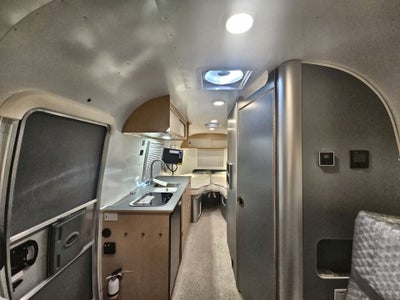 2026 Airstream 22RB Base